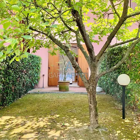 Topazio - Desenzano - Gardaaffitti Com * デセンツァーノ・デル・ガルダ